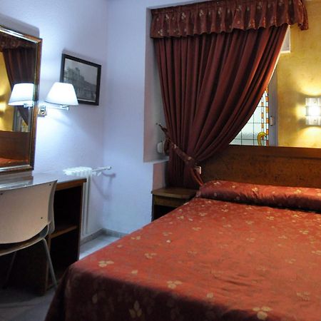 Hotel Aragon ซาลามังกา ภายนอก รูปภาพ