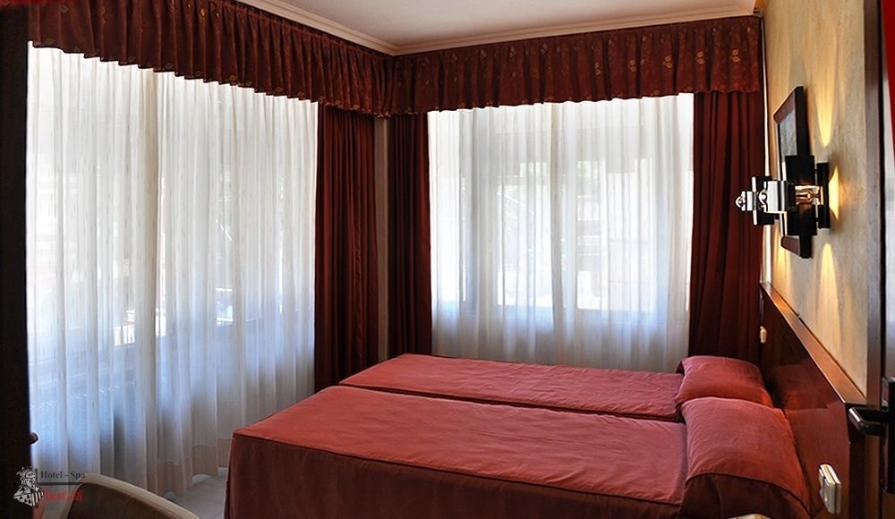 Hotel Aragon ซาลามังกา ภายนอก รูปภาพ