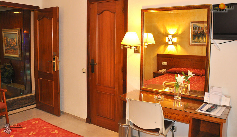 Hotel Aragon ซาลามังกา ภายนอก รูปภาพ